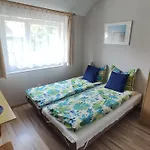 Aleksiuk ホームステイ *